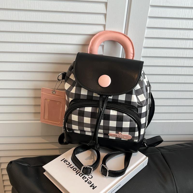 2025 summer new personalized embroidery Korean version niche design backpack female casual contrasting color casual backpack female 19*9*21 чёрный
2025 summer new personalized embroidery Korean version niche design backpack female casual contrasting color casual backpack female 19*9*21 чёрный