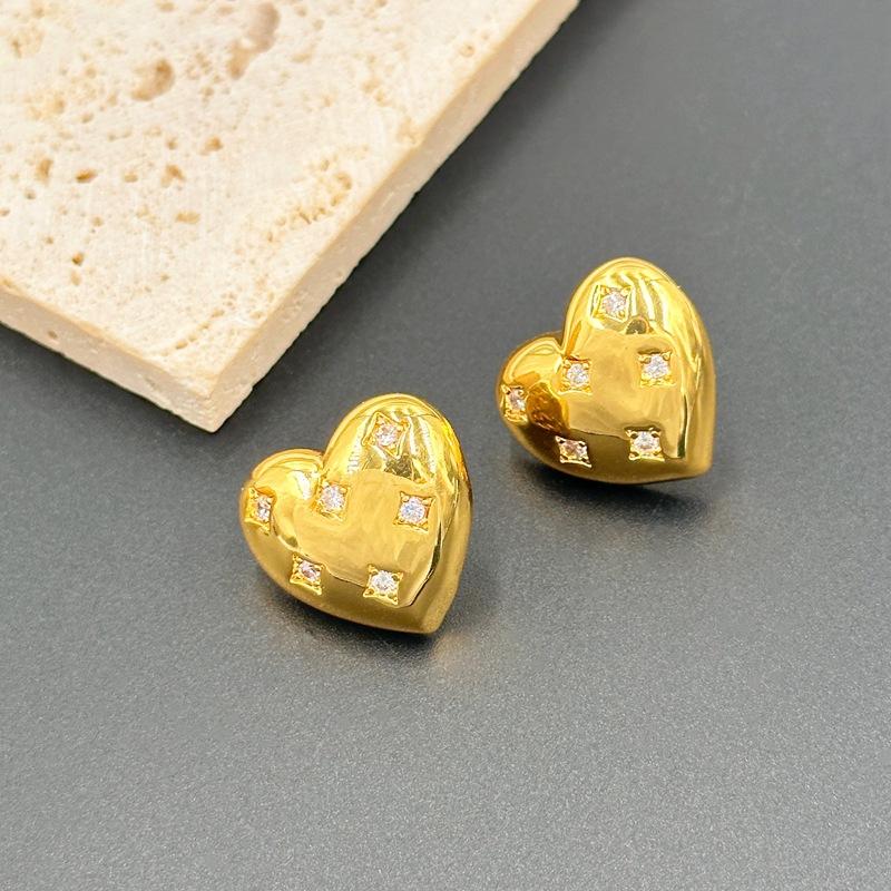 Maillard Accessories Premium Gold Temperament Earrings Glossy Love Heart Zircon Stud Earrings золотой
Maillard Accessories Premium Gold Temperament Earrings Glossy Love Heart Zircon Stud Earrings золотой