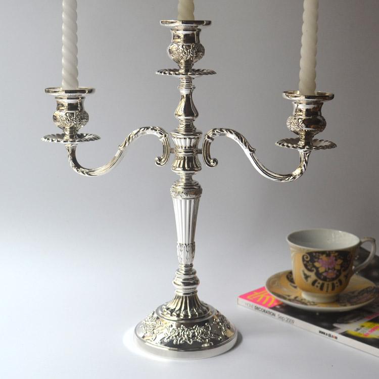 Creative Tall Silver Glod Candlestick Metal 5 Arm Candle Holders Retro Luxury Wedding Centerpieces Candlelight Dinner Gift FC420
Creative Tall Silver Glod Candlestick Metal 5 Arm Candle Holders Retro Luxury Wedding Centerpieces Candlelight Dinner Gift FC420