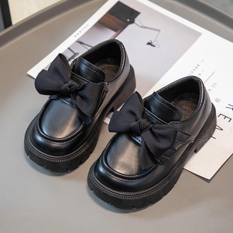 Весенне-осенние новые детские туфли для выступлений для девочек, удобные износостойкие кожаные туфли на мягкой подошве 36
Весенне-осенние новые детские туфли для выступлений для девочек, удобные износостойкие кожаные туфли на мягкой подошве 36