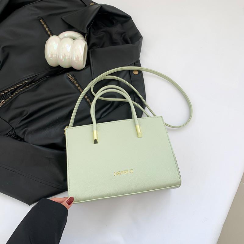 Sleek And Stylish Women s Shoulder Bag For Daily Use In 2024 зелений
Sleek And Stylish Women s Shoulder Bag For Daily Use In 2024 зелений