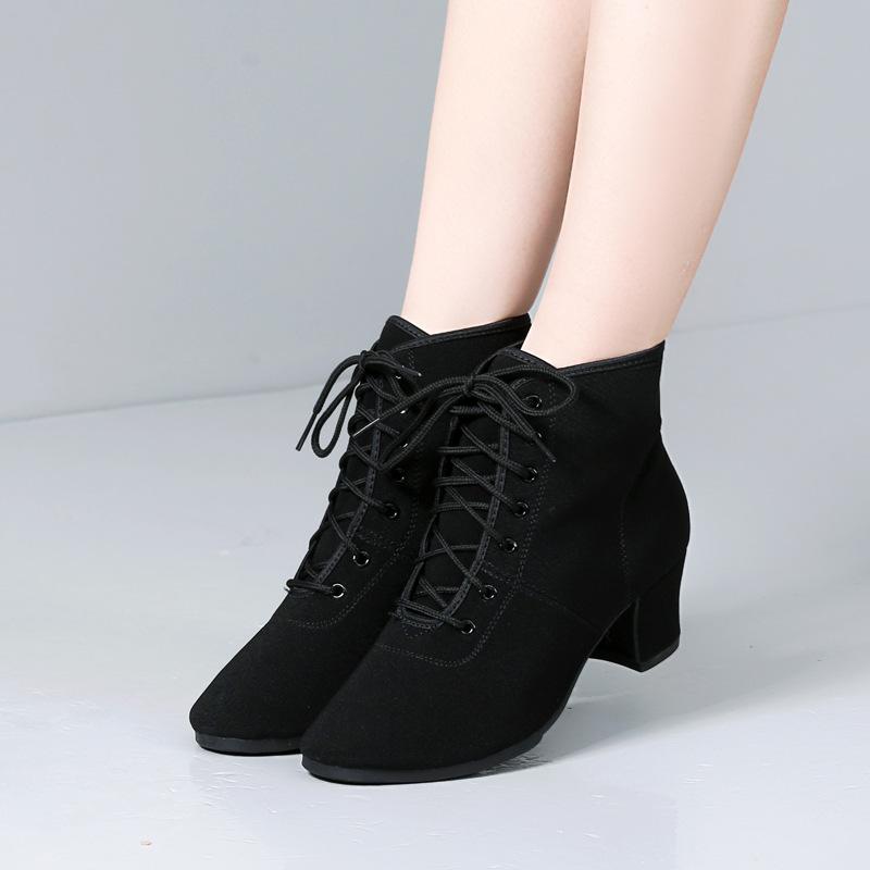 Autumn and winter high-top dance shoes dancing square dance soft-soled dance shoes Latin dance shoes mid-heel sailor dance shoes 41
Autumn and winter high-top dance shoes dancing square dance soft-soled dance shoes Latin dance shoes mid-heel sailor dance shoes 41