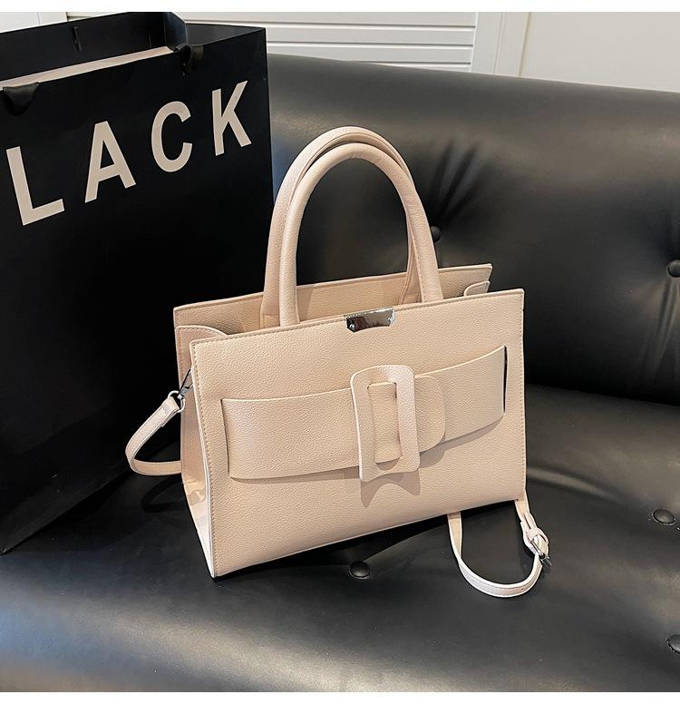 Прямые продажи с фабрики 2025 новая большая вместимость три предмета весна для поездок на работу кроссбоди универсальная плечевая сумка белый
Прямые продажи с фабрики 2025 новая большая вместимость три предмета весна для поездок на работу кроссбоди универсальная плечевая сумка белый