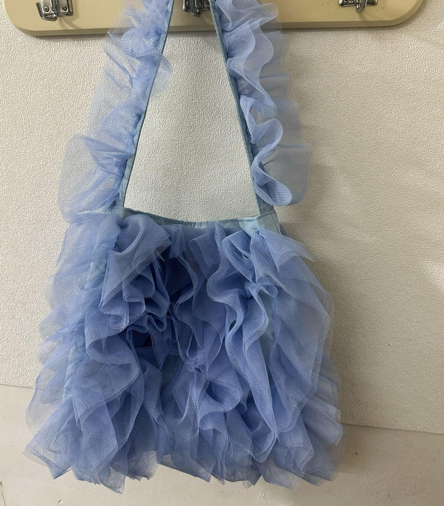 Сладкая девчачья кружевная складная сумка, кружево, мягкая пряжа, вставка, портативная, темпераментная, в стиле знаменитостей, подмышечная, на плечо синий
Сладкая девчачья кружевная складная сумка, кружево, мягкая пряжа, вставка, портативная, темпераментная, в стиле знаменитостей, подмышечная, на плечо синий