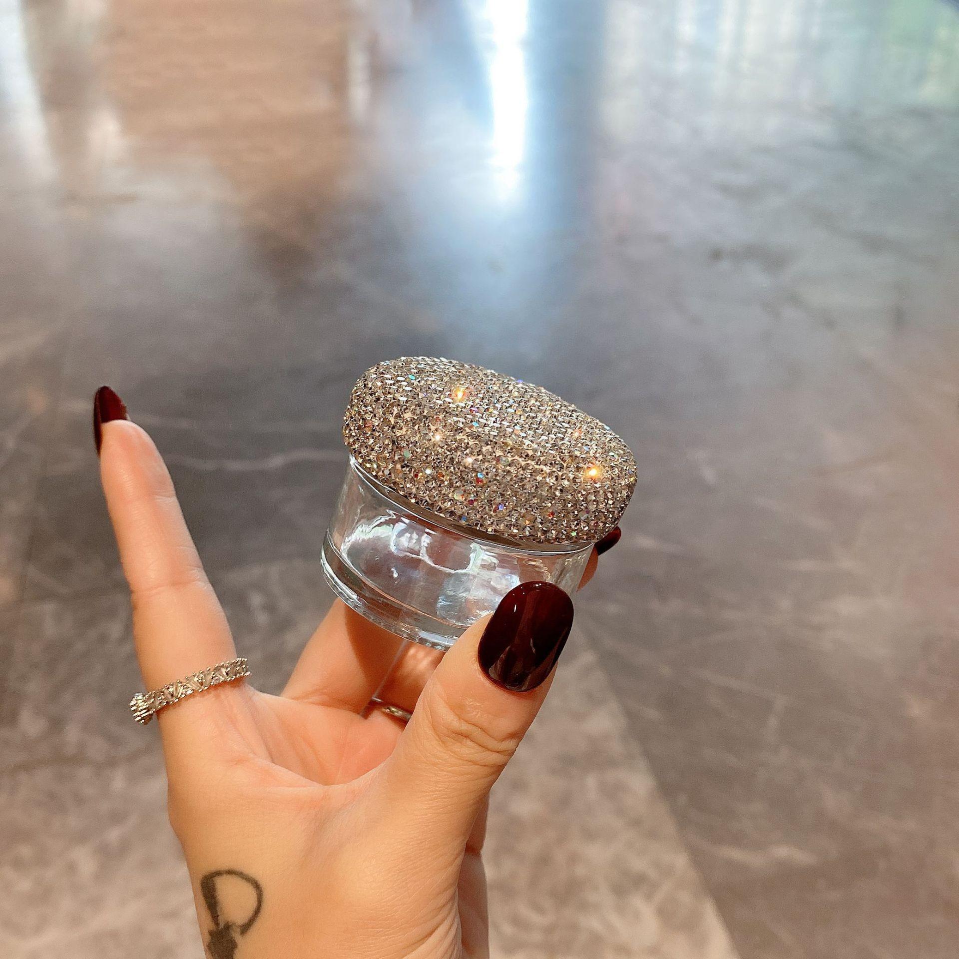 Luxurious Rhinestone Face & Eye Cream Travel Bottles - High Appearance Value, Customized Design, Travel Size, Empty
Luxurious Rhinestone Face & Eye Cream Travel Bottles - High Appearance Value, Customized Design, Travel Size, Empty