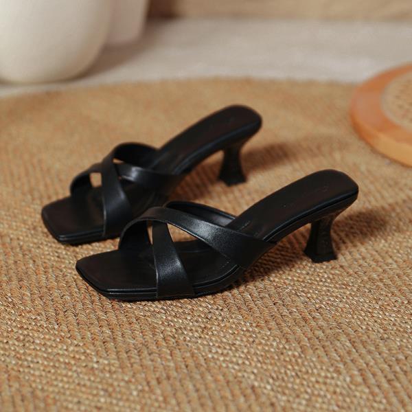 Модная обувь Низкий резиновый ПУ Копыто каблуки Ткань Рим Низкая обувь ПУ Каблуки-копыта Резина Рим 35
Модная обувь Низкий резиновый ПУ Копыто каблуки Ткань Рим Низкая обувь ПУ Каблуки-копыта Резина Рим 35