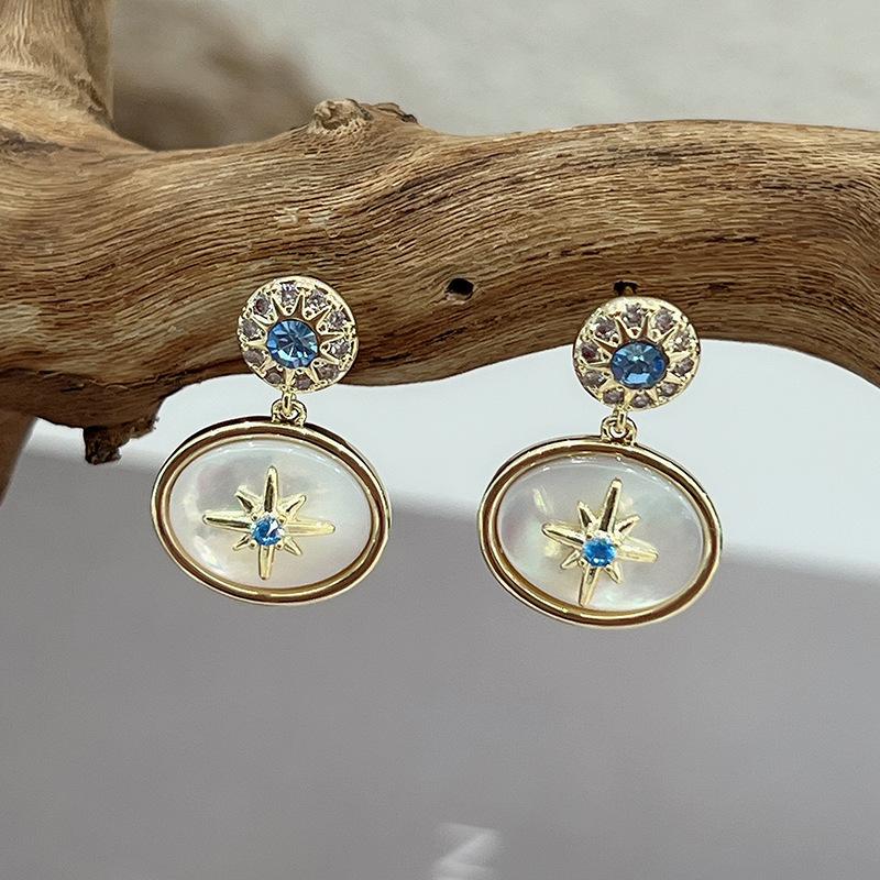 Zir*****val geometric Fritillary earrings niche retro court style stud earrings light luxury high-end earrings women
Zir*****val geometric Fritillary earrings niche retro court style stud earrings light luxury high-end earrings women
