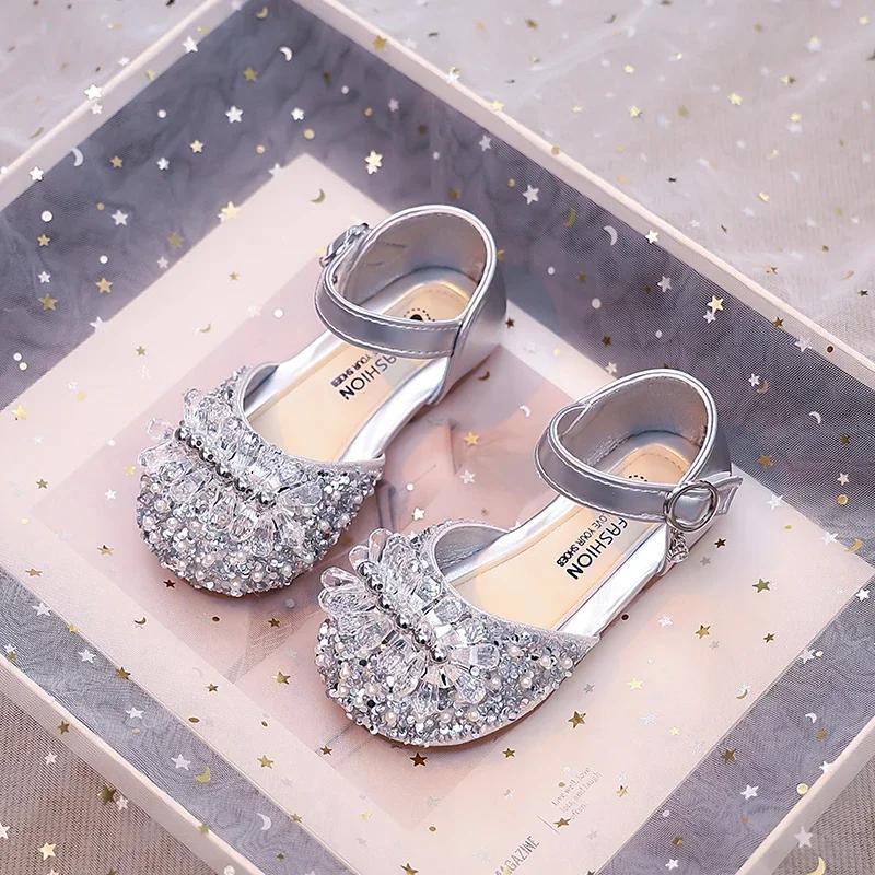 Girls Half Sandals Shiny Crystal Ins Trendy Summer New Kids Dance Shoes Non-slip Soft Sole Children Princess Shoes Sweet 23 срібний
Girls Half Sandals Shiny Crystal Ins Trendy Summer New Kids Dance Shoes Non-slip Soft Sole Children Princess Shoes Sweet 23 срібний