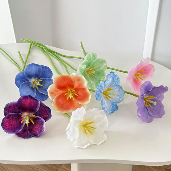 Yousheng Simulated Tulip Artificial Fully Bloomed Tulip Flowers Faux Tulip with Bendable Stem for Spring Summer Home Decor Wedding Table Centerpieces 1pc темно-синього кольору
Yousheng Simulated Tulip Artificial Fully Bloomed Tulip Flowers Faux Tulip with Bendable Stem for Spring Summer Home Decor Wedding Table Centerpieces 1pc темно-синього кольору