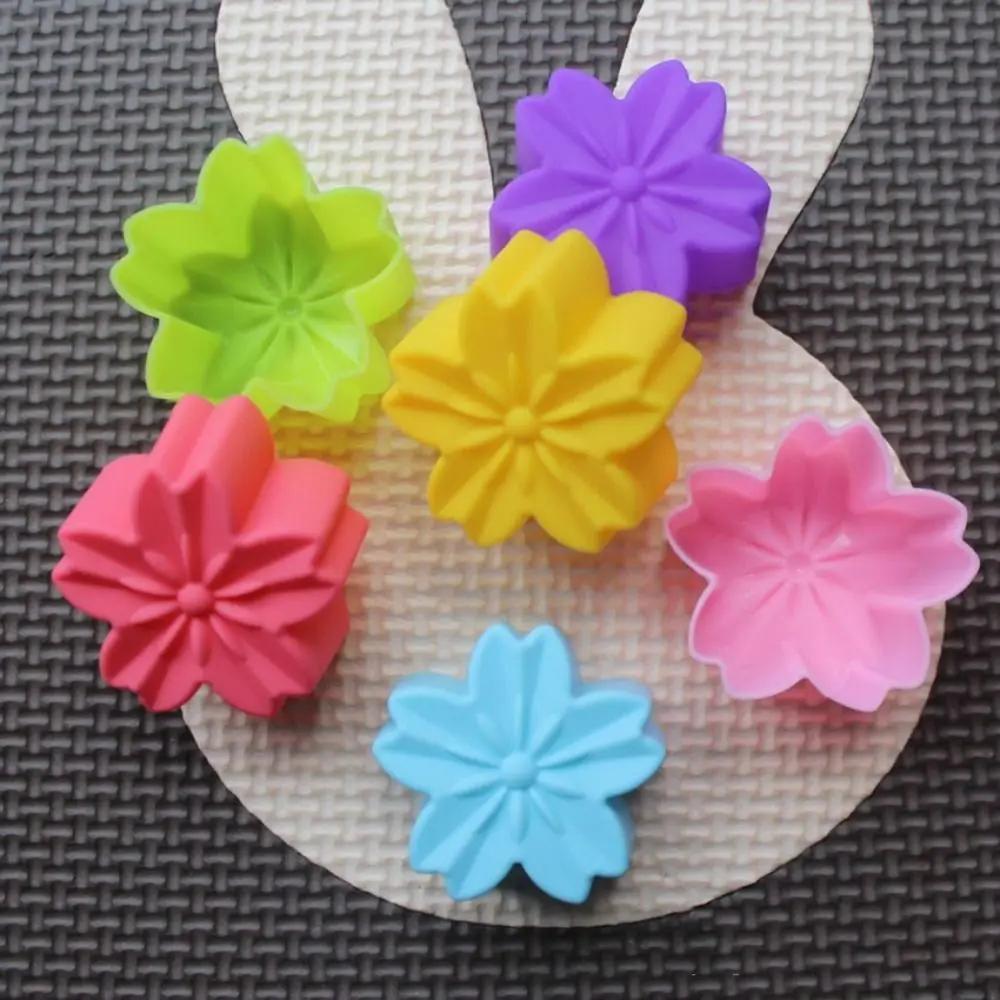 Нова 5см силіконова форма для торта, форми з квітковим дизайном, інструменти для випікання кексів своїми руками, форми для випікання тортів, аксесуари для випікання, міні-форми для мила
Нова 5см силіконова форма для торта, форми з квітковим дизайном, інструменти для випікання кексів своїми руками, форми для випікання тортів, аксесуари для випікання, міні-форми для мила