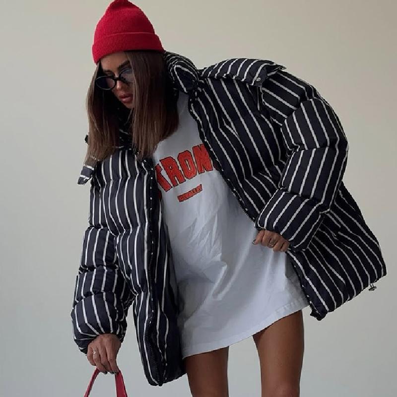 2025 Winter Women s Korean Striped Hooded Cotton-Padded Jacket with Stand-Up Collar. Large
2025 Winter Women s Korean Striped Hooded Cotton-Padded Jacket with Stand-Up Collar. Large