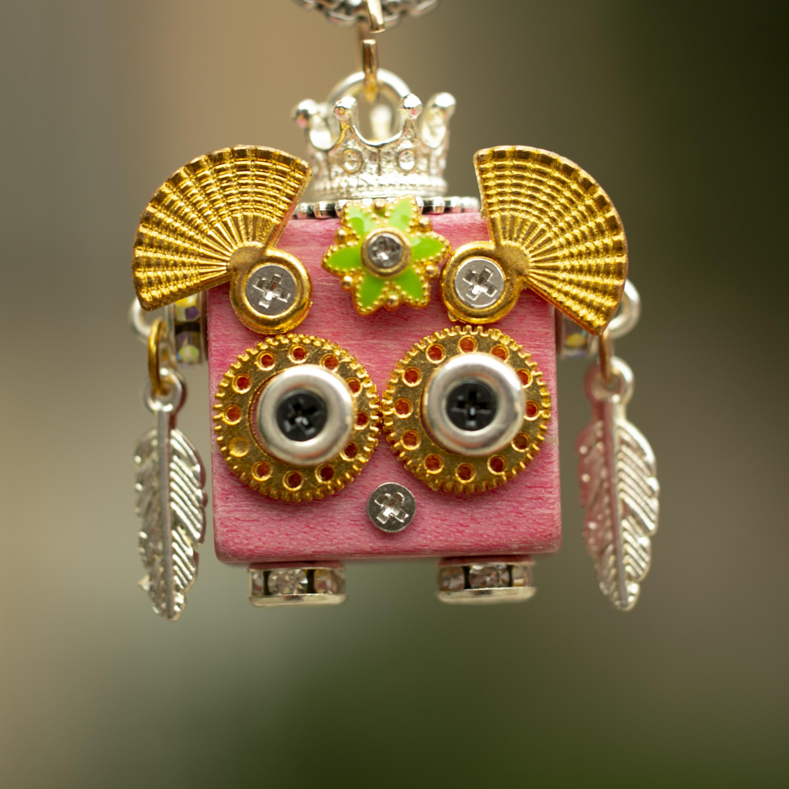 Punk robot necklace handmade bizarre niche high-end sweater chain pendant
Punk robot necklace handmade bizarre niche high-end sweater chain pendant