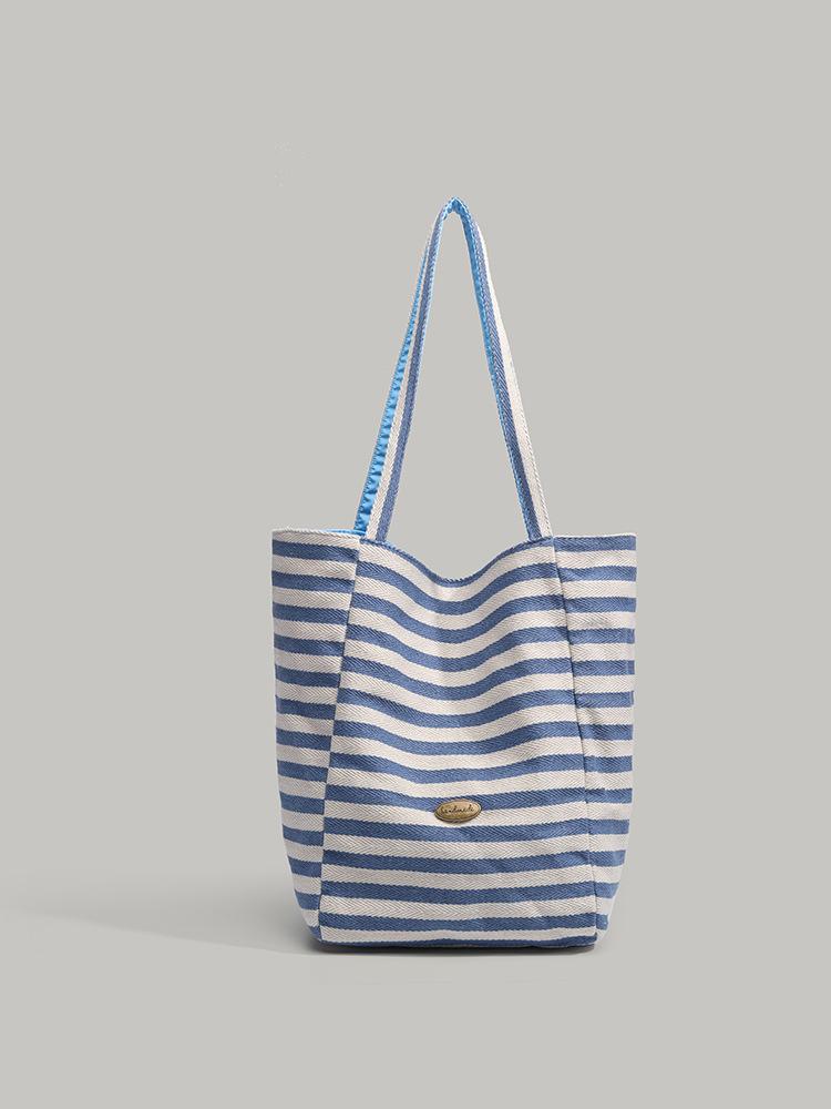 Korean simple striped double-sided back canvas bag women s 2025 new lazy wind large-capacity tote bag shoulder bag синий
Korean simple striped double-sided back canvas bag women s 2025 new lazy wind large-capacity tote bag shoulder bag синий