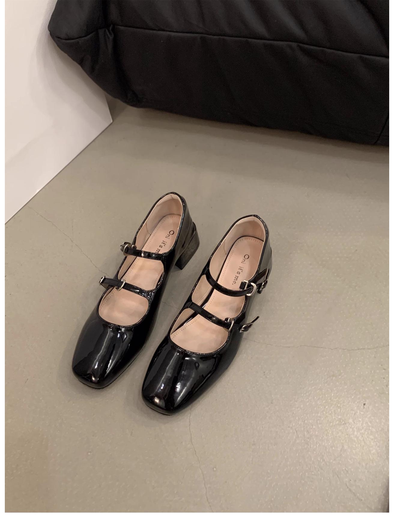 2024 Весна Туфли Мэри Джейн Кожаные с пряжкой на толстом каблуке, с неглубоким вырезом, с круглым носком, женские туфли с низким верхом 36 чёрный
2024 Весна Туфли Мэри Джейн Кожаные с пряжкой на толстом каблуке, с неглубоким вырезом, с круглым носком, женские туфли с низким верхом 36 чёрный