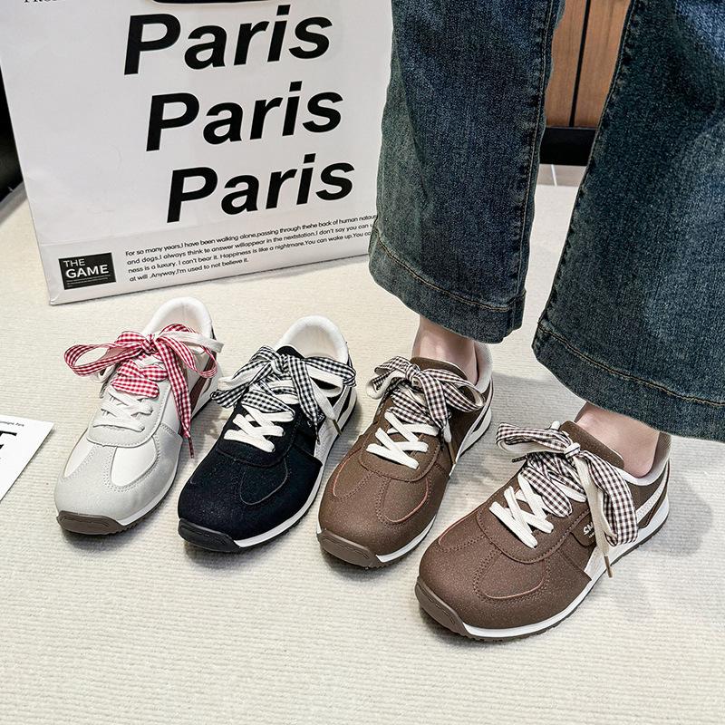 Soft leather flat bottom non-slip versatile German training shoes women s 2025 early spring new soft baseplate shoes super fire casual Forrest Gump sh 35 красный
Soft leather flat bottom non-slip versatile German training shoes women s 2025 early spring new soft baseplate shoes super fire casual Forrest Gump sh 35 красный