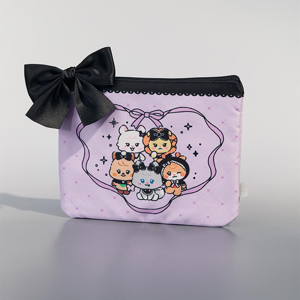 (G)I-DLE we are Flat Pouch by Line Friends Flat Pouch
(G)I-DLE we are Flat Pouch by Line Friends Flat Pouch