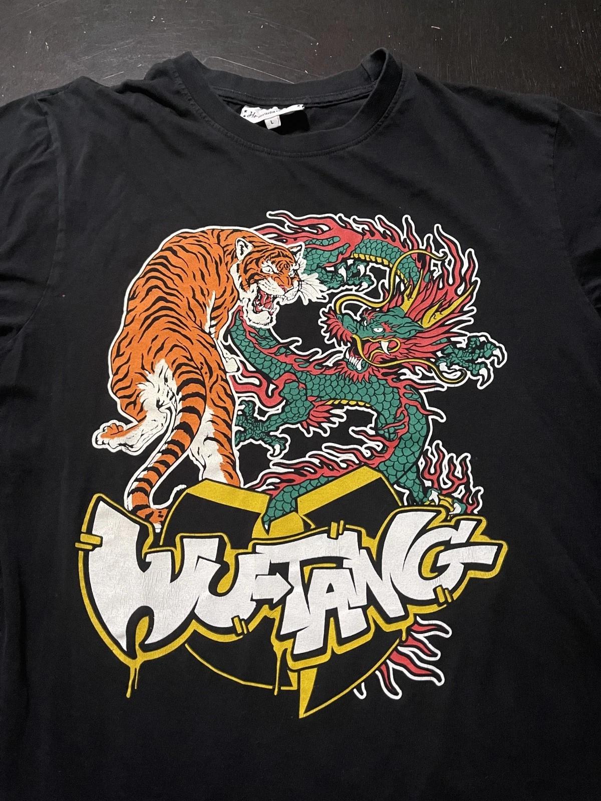 Headgear Classics Wu Tang Clan Dragon & Tiger 100% Cotton T-shirt Mens Tees Top, Black, Size: Large XL
Headgear Classics Wu Tang Clan Dragon & Tiger 100% Cotton T-shirt Mens Tees Top, Black, Size: Large XL