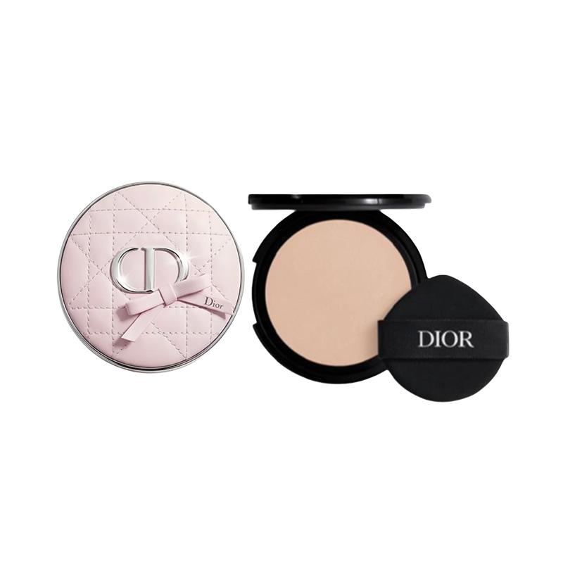 DIOR Cushion #0.5N Yingrun Satin No Gift Box Gift Bag розовый
DIOR Cushion #0.5N Yingrun Satin No Gift Box Gift Bag розовый