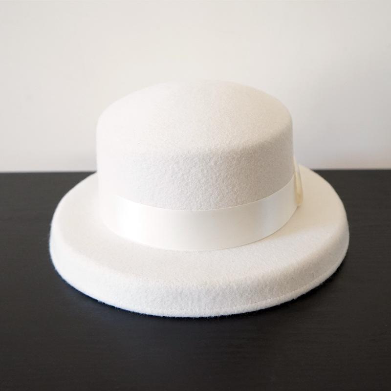 White Wool Elegant French Retro Japanese Hepburn Bell-Shaped Basin Hat Women S Autumn And Winter British Foreign Trade Fisherman S Top Hat M(56-58cm)
White Wool Elegant French Retro Japanese Hepburn Bell-Shaped Basin Hat Women S Autumn And Winter British Foreign Trade Fisherman S Top Hat M(56-58cm)