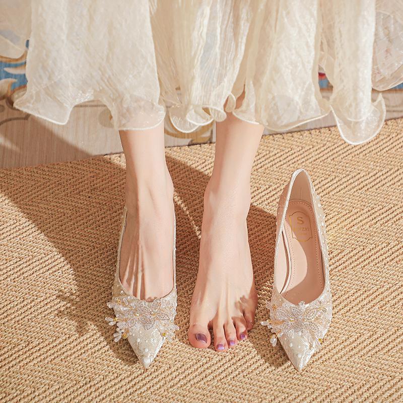 Rhinestone butterfly large size wedding shoes temperament shallow mouth high heels women thick heels not tired feet single shoes women Large size high heels абрикосовий
Rhinestone butterfly large size wedding shoes temperament shallow mouth high heels women thick heels not tired feet single shoes women Large size high heels абрикосовий