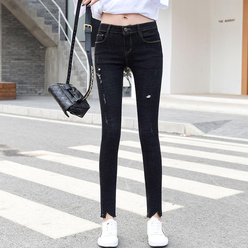 Low-Waist Ripped Crop Top & Slim-Fit Petite Jeans Set 30: 120-130 jin чорний
Low-Waist Ripped Crop Top & Slim-Fit Petite Jeans Set 30: 120-130 jin чорний