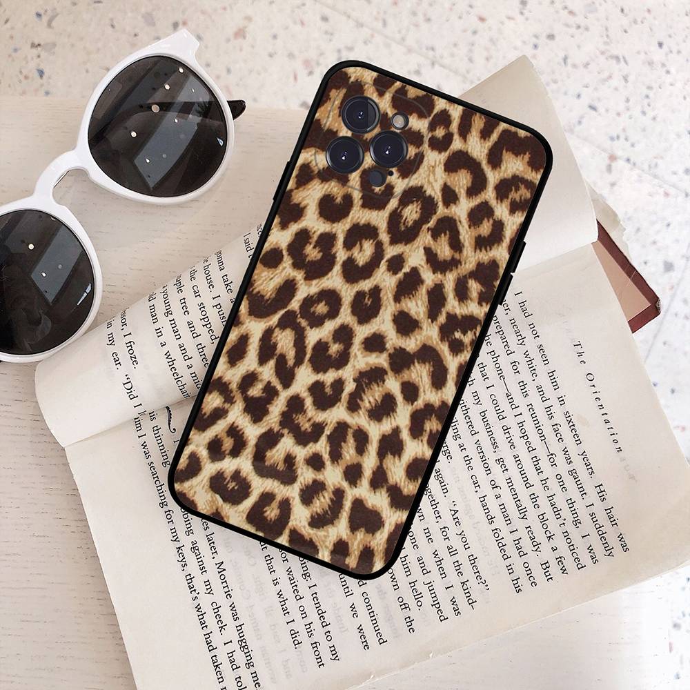 Leopard Cheetah Print Phone Case For Iphone 17 16 15 14 13 12 11 Pro Max Plus Black Shell Cover Case iPhone 17 Air
Leopard Cheetah Print Phone Case For Iphone 17 16 15 14 13 12 11 Pro Max Plus Black Shell Cover Case iPhone 17 Air