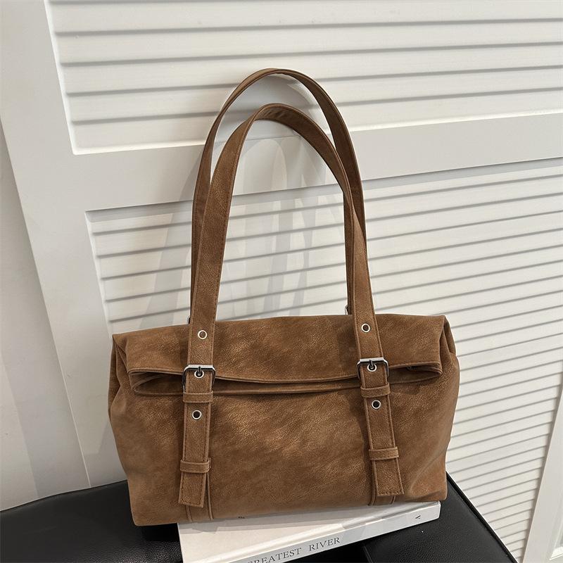 Simple Solid Color Suede Shoulder Bags for Women Large Capacity Versatile Ladies Underarm Bag Vintage Belt Female Handbags Tote
Simple Solid Color Suede Shoulder Bags for Women Large Capacity Versatile Ladies Underarm Bag Vintage Belt Female Handbags Tote