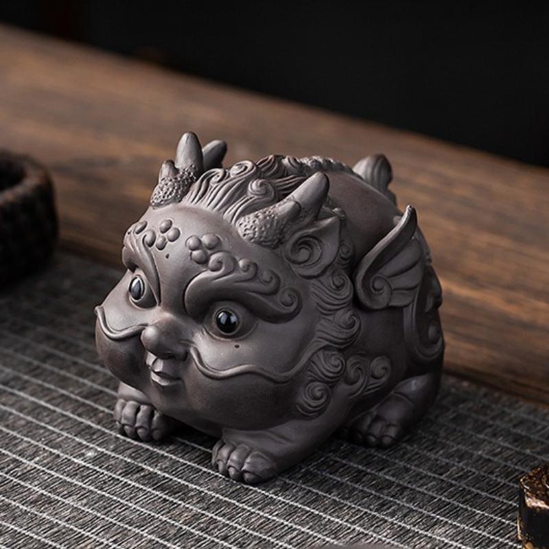 Handcrafted Purple Sand Pixiu Tea Pet Auspicious Beast Statue for Tea Ceremony Meditation Home Desk Decoration Feng Shui Gift
Handcrafted Purple Sand Pixiu Tea Pet Auspicious Beast Statue for Tea Ceremony Meditation Home Desk Decoration Feng Shui Gift