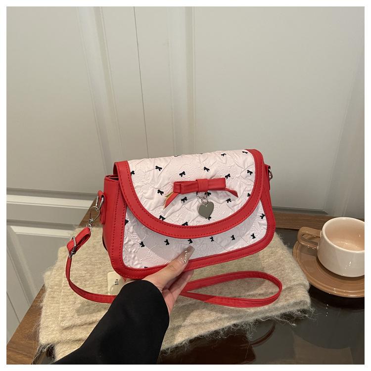 New Pink Bow Simple Crossbody Bag Women Fashi Shoulder Bag Luxury Small Design Comfortable and Versatile Texture Commuting Bag
New Pink Bow Simple Crossbody Bag Women Fashi Shoulder Bag Luxury Small Design Comfortable and Versatile Texture Commuting Bag