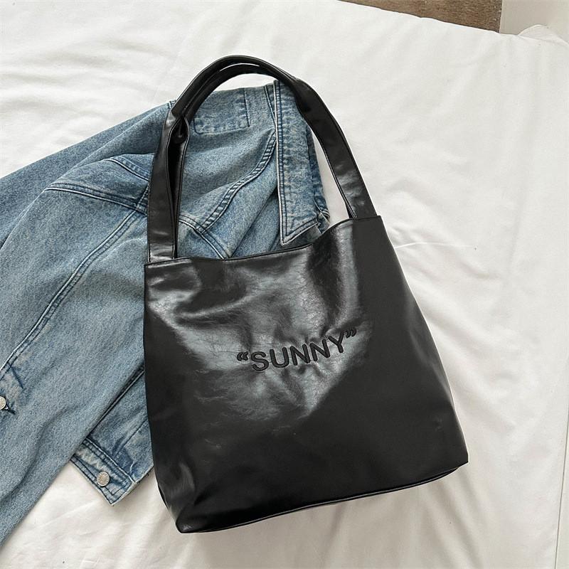 Trendy Womens Pu Tote Bag Spacious And Stylish For Everyday Use Available In Black White And Brown чёрный
Trendy Womens Pu Tote Bag Spacious And Stylish For Everyday Use Available In Black White And Brown чёрный