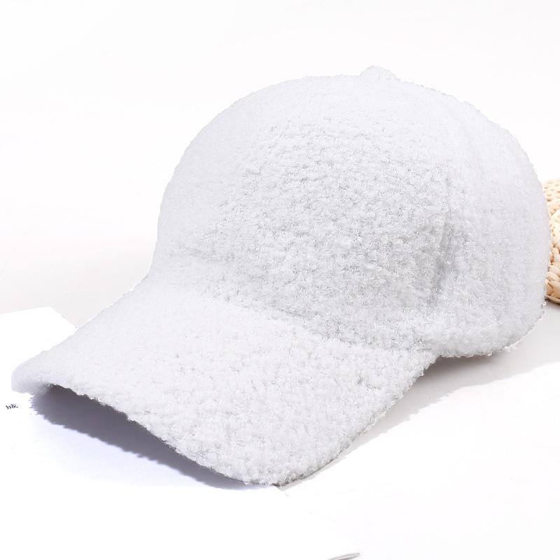 Женские шапки из овечьей шерсти Теплая плюшевая бейсболка Корейская версия белый
Женские шапки из овечьей шерсти Теплая плюшевая бейсболка Корейская версия белый
