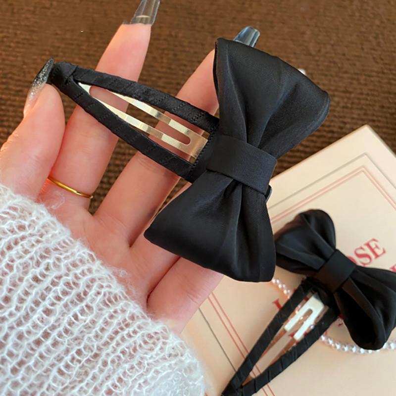 1pc Advanced black bow BB clip with side bangs, hair clip with broken hair clip at the back of the head, new headwear
1pc Advanced black bow BB clip with side bangs, hair clip with broken hair clip at the back of the head, new headwear