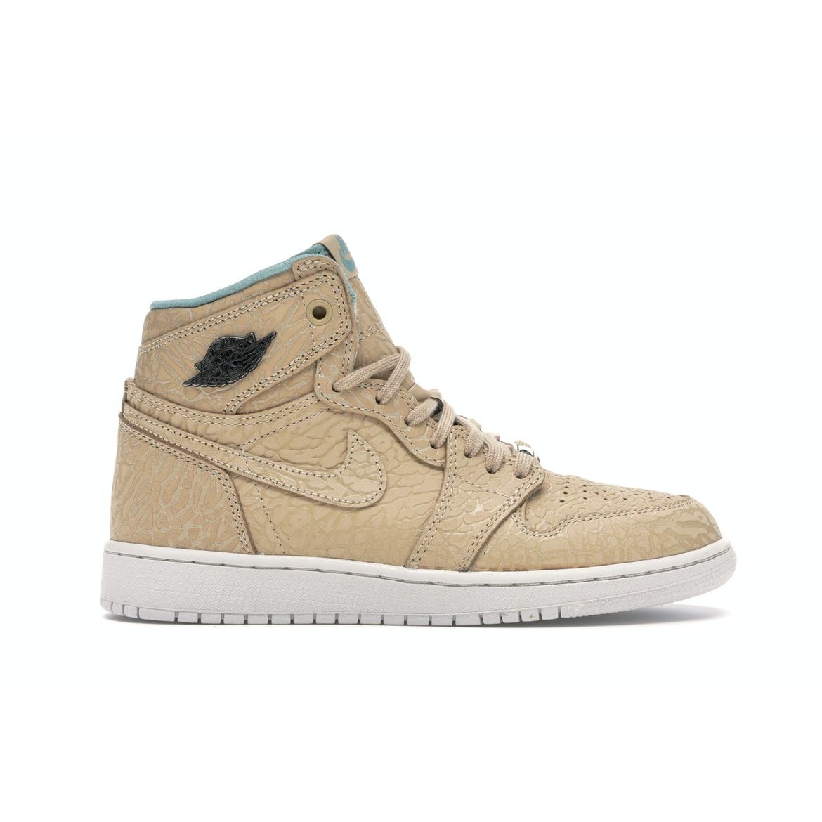 Кроссовки Air Jordan 1 Retro High OG GG Pearl Kids цвета загара Sand-Dune Cannon-Flat-Gold 743957-207
Кроссовки Air Jordan 1 Retro High OG GG Pearl Kids цвета загара Sand-Dune Cannon-Flat-Gold 743957-207