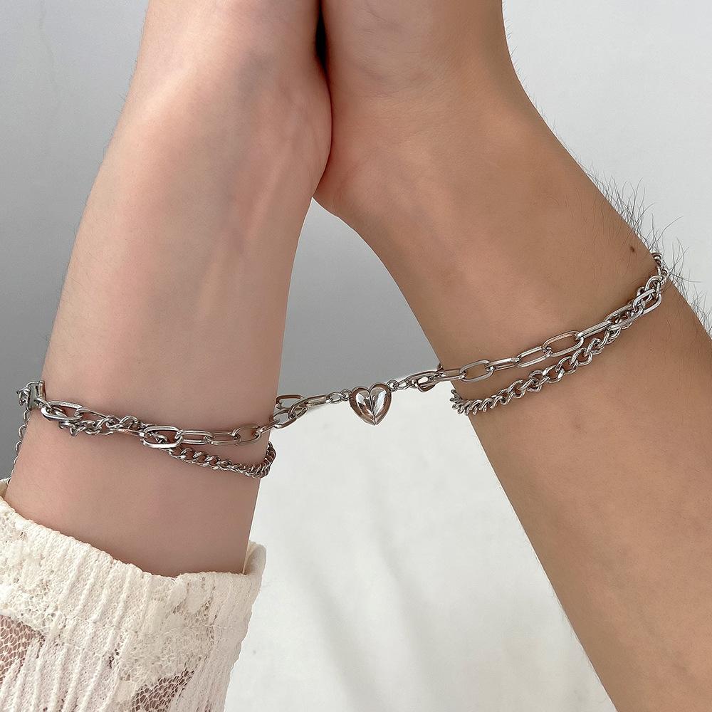 2 PCs Magnetic Heart Bracelets For Women Men Romantic Couple Bracelets Link Chain Stitching Bangle Valentine Day Gifts
2 PCs Magnetic Heart Bracelets For Women Men Romantic Couple Bracelets Link Chain Stitching Bangle Valentine Day Gifts