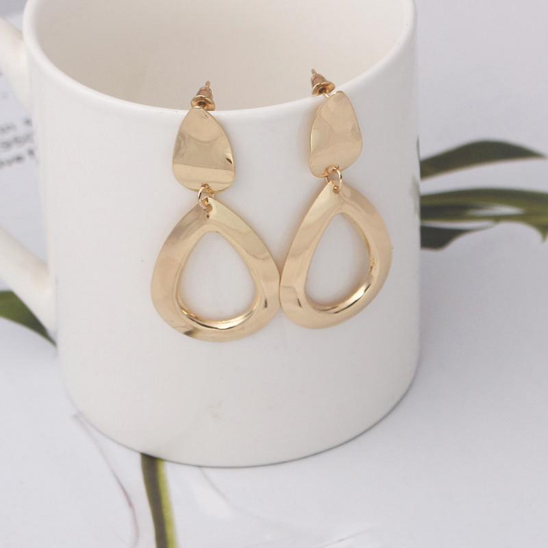 Gold Color Water Drop Women Dangle Earrings Metal Geometric Statement Drop Earrings for Ladies Fashion Hanging Earrings aretes
Gold Color Water Drop Women Dangle Earrings Metal Geometric Statement Drop Earrings for Ladies Fashion Hanging Earrings aretes