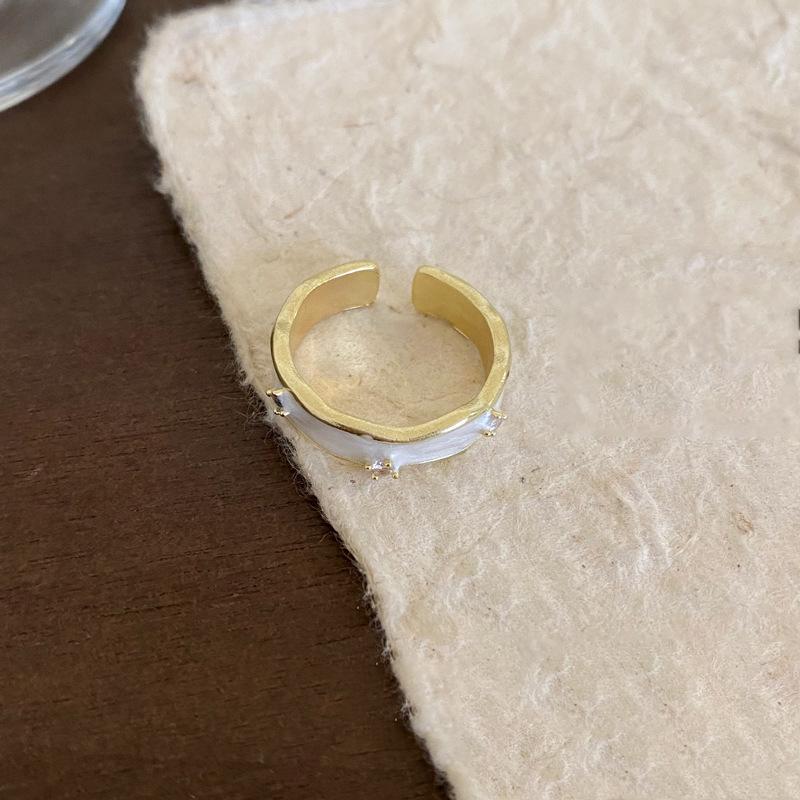 Циркон капля масла круглый открытое кольцо модное легкая роскошь изысканное кольцо на указательный палец нишевое универсальное высококлассное ювелирное изделие
Циркон капля масла круглый открытое кольцо модное легкая роскошь изысканное кольцо на указательный палец нишевое универсальное высококлассное ювелирное изделие