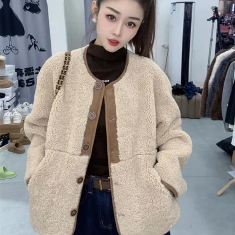 Thickened warm lamb wool coat women s 2025 autumn and winter temperament versatile fleece cardigan wool top L
Thickened warm lamb wool coat women s 2025 autumn and winter temperament versatile fleece cardigan wool top L