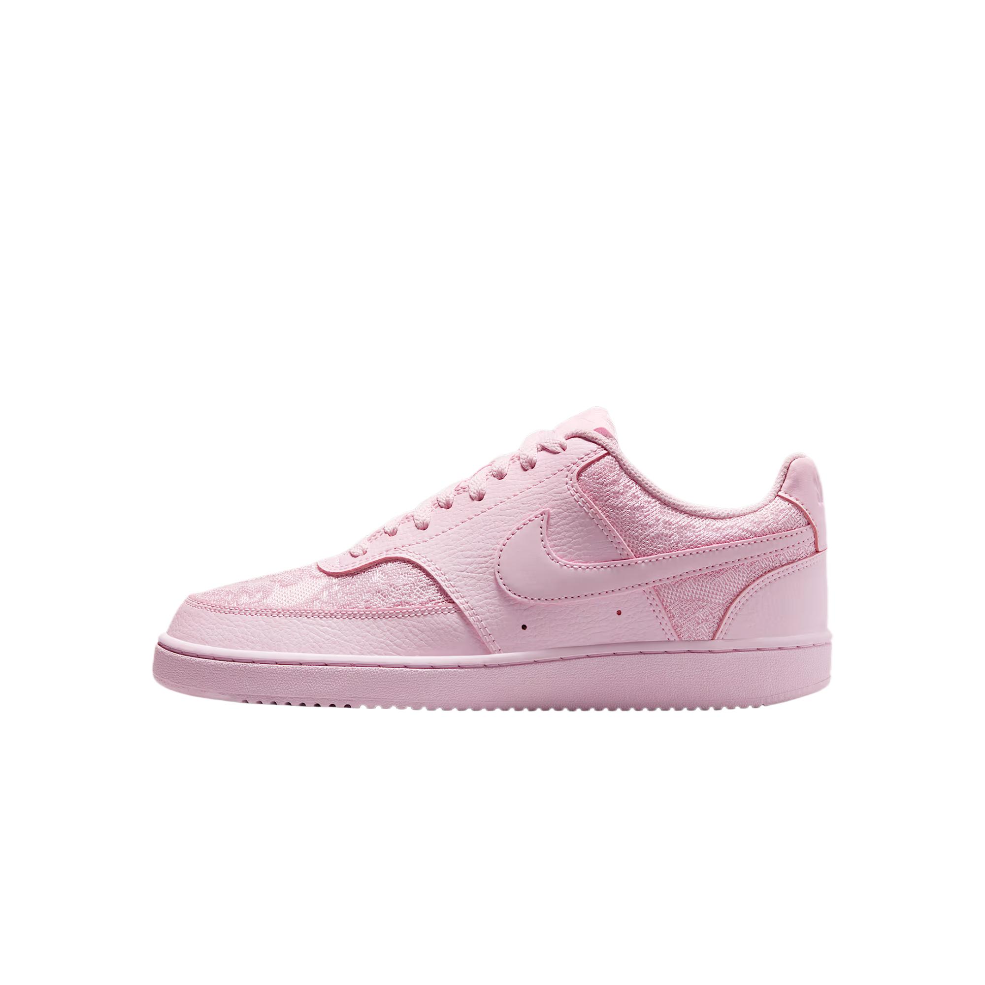 Nike Court Vision Low top Скейтбордичні кросівки Жіночі Рожеві HJ5846-600 38.5
Nike Court Vision Low top Скейтбордичні кросівки Жіночі Рожеві HJ5846-600 38.5