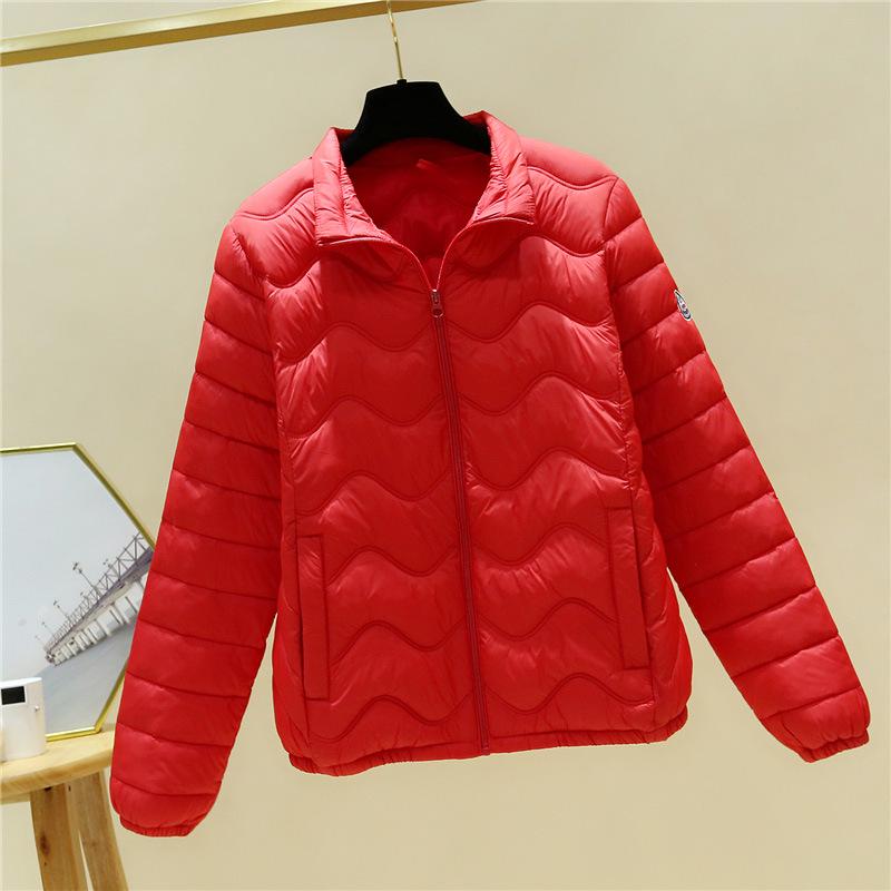 Женская легкая хлопковая куртка приталенного силуэта в корейском стиле - короткая, теплая и повседневная для зимы 3XL (135-145 jin)
Женская легкая хлопковая куртка приталенного силуэта в корейском стиле - короткая, теплая и повседневная для зимы 3XL (135-145 jin)