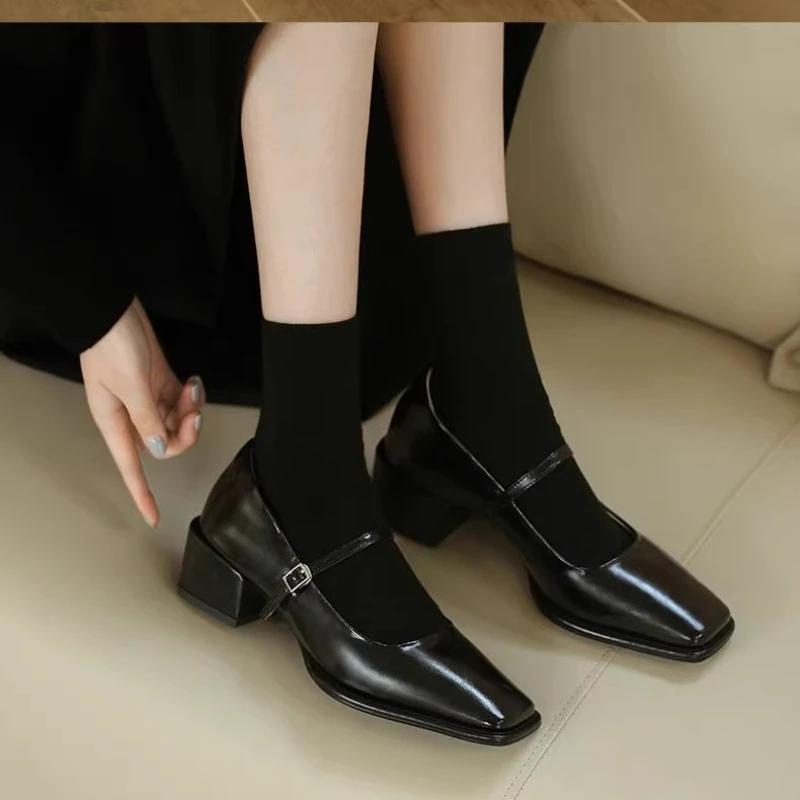 Fashion Spring and Autumn Style Fashionable Simple Square Toe Low Heel Solid Color Pumps for Party Dress Shoes for Women Mary Jane Shoes 40 чёрный
Fashion Spring and Autumn Style Fashionable Simple Square Toe Low Heel Solid Color Pumps for Party Dress Shoes for Women Mary Jane Shoes 40 чёрный