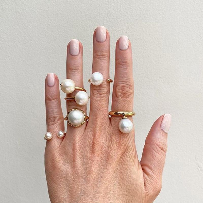 Pearl Ring Set Accessories Fashion Glossy Joint Ring Versatile Open Gold Plated Ring Women
Pearl Ring Set Accessories Fashion Glossy Joint Ring Versatile Open Gold Plated Ring Women