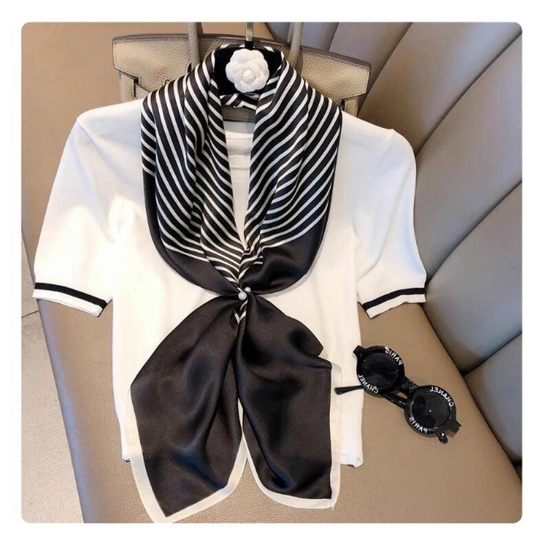 HANDUNYOU French Style Striped Square Scarf
HANDUNYOU French Style Striped Square Scarf