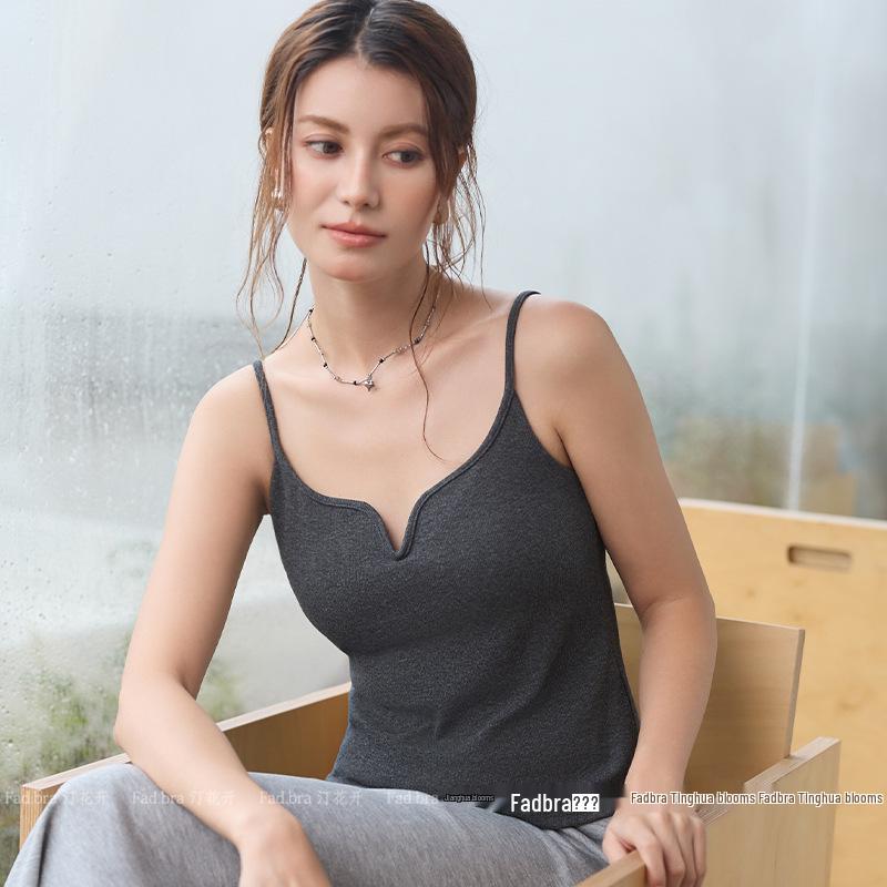 Korean Style Women s Solid Color Camisole with Chest Pad - Wear for Yoga, Running, or as an Outerwear Vest XL
Korean Style Women s Solid Color Camisole with Chest Pad - Wear for Yoga, Running, or as an Outerwear Vest XL