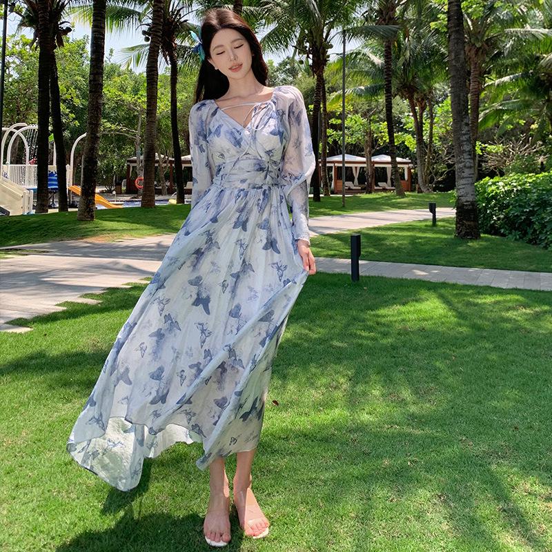 Women s Summer Blue Floral Chiffon Dress - V-neck, Long Sleeve, Waist-Cinching Design M
Women s Summer Blue Floral Chiffon Dress - V-neck, Long Sleeve, Waist-Cinching Design M