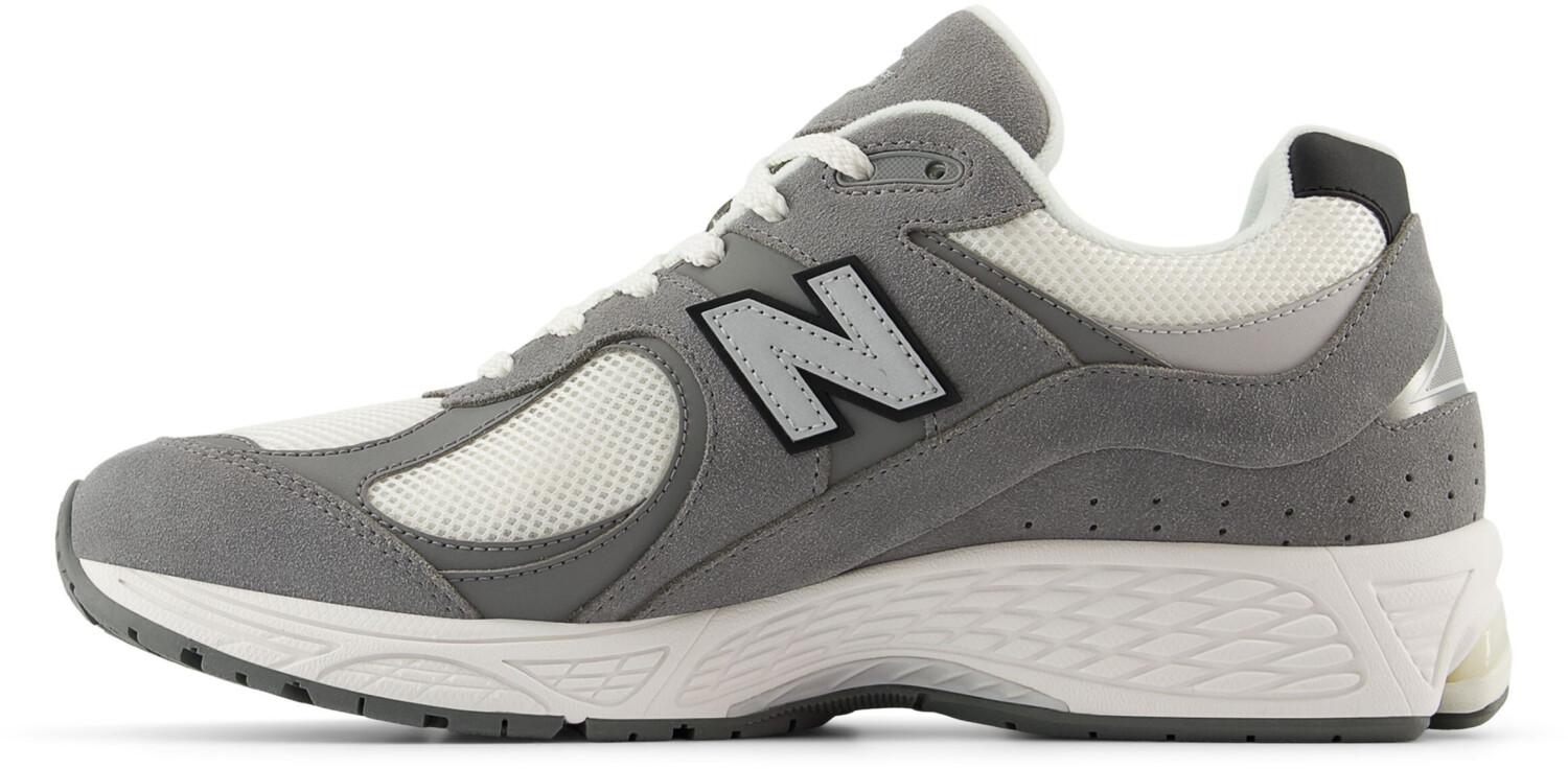 Кроссовки New Balance 2002R гавань серый с черным и морской солью 44
Кроссовки New Balance 2002R гавань серый с черным и морской солью 44