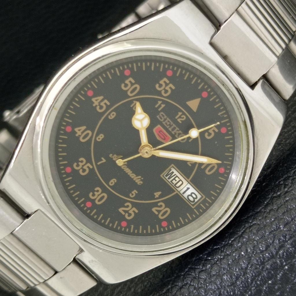 Б/У подлинные старинные автоматические мужские часы SEIKO 5 из Японии с черным циферблатом a433884-2 R119-a433884
Б/У подлинные старинные автоматические мужские часы SEIKO 5 из Японии с черным циферблатом a433884-2 R119-a433884