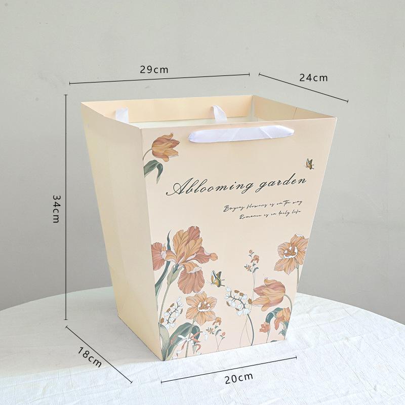 Flower Cake Dessert Packaging Box Portable Flower Gift Bag Kraft Paper Holder Photo Favor Drink Carrier With Handle as the picture
Flower Cake Dessert Packaging Box Portable Flower Gift Bag Kraft Paper Holder Photo Favor Drink Carrier With Handle as the picture
