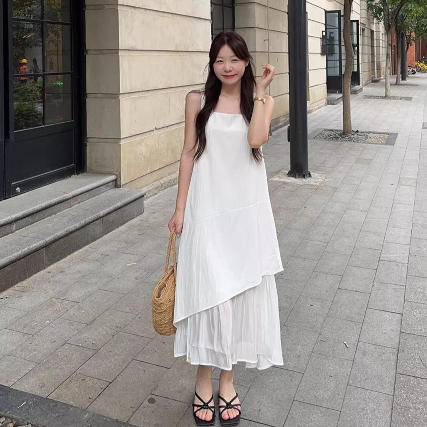 Women s White Irregular Spaghetti Strap Tank Dress - Summer 2025 French-Inspired Loose Mid-Length Design S белый
Women s White Irregular Spaghetti Strap Tank Dress - Summer 2025 French-Inspired Loose Mid-Length Design S белый