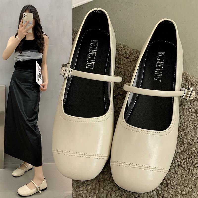 Spring 2024 new low-heeled Mary Jane shoes women s one-word buckle belt square head fashion women s single shoes Xiaoxiangfeng leather shoes 35 чёрный
Spring 2024 new low-heeled Mary Jane shoes women s one-word buckle belt square head fashion women s single shoes Xiaoxiangfeng leather shoes 35 чёрный