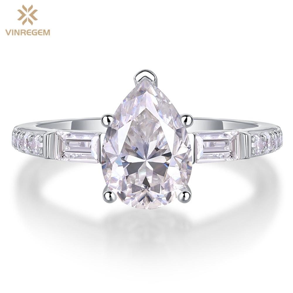 Vinregem, 100% серебро 925 пробы, грушевидная огранка, 7*10 мм, 2CT 3EX VVS1, цвет D, настоящий муассанит, бриллиантовое кольцо для женщин, свадебные, помолвочные ювелирные изделия, подарки US 5 белый
Vinregem, 100% серебро 925 пробы, грушевидная огранка, 7*10 мм, 2CT 3EX VVS1, цвет D, настоящий муассанит, бриллиантовое кольцо для женщин, свадебные, помолвочные ювелирные изделия, подарки US 5 белый